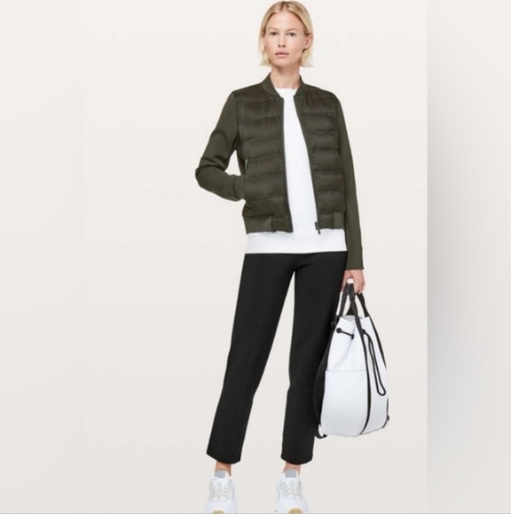 Lululemon On The Move Pant Black Tapered Slim Fit Size 2 - Picture 2 of 15